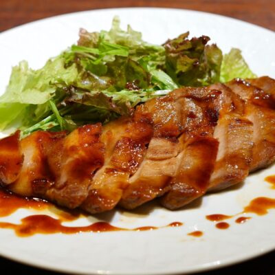 厚切り豚ロースの生姜焼き